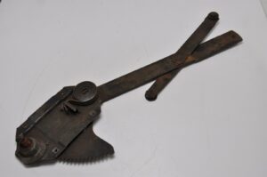 Diamond-T-968-969-972-G509-Window-door-regulator-RH-BB18411-202126981580