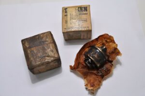 Diamond-T-968-969-Autocar-U7144T-Steering-sector-shaft-bearing-SET-Timken-044988-202129481482