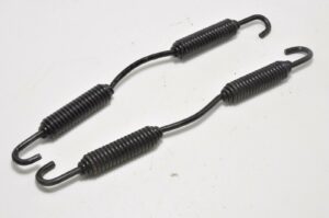 Diamond-T-967-968-969-980-981-Rear-Brake-Spring-Set-WW2-BrockwayWhite-201785744643