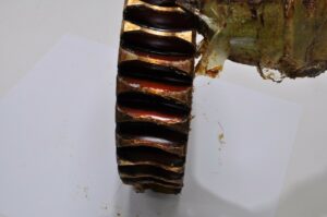 Diamond-T-969-Wrecker-Brass-Gear-Winch-Worm-Right-G509-201714755544-2