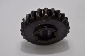 GMC-CCKW-Garwood-Heil-Winch-BRONZE-GEAR-WW2-204017777777-2