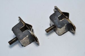 Jeep-Willys-M38A1-G758-Engine-insulator-FRONT-kit-of-2-805522-Motor-Mounting-202237920977
