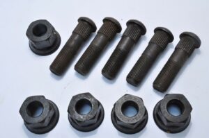 Pershing-Fisher-Tank-G197-G226-Hub-bolt-nut-set-NOS-201861393607