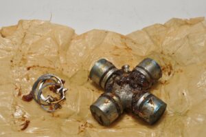 Chevrolet-G506-WW2-15T-Universal-Joint-SURPLUS-WW2-201719367068