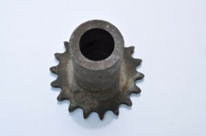 Diamond-T-969-G509-Holmes-Wrecker-TRM-sprocket-idler-on-idler-shaft-ERH3795-201887191478-3