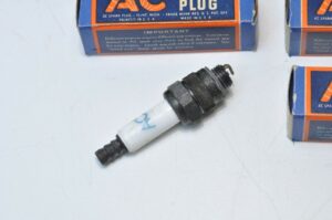 Chevrolet-G506-Spark-plug-set-of-6-AC-G085-A311992-202249930369-3